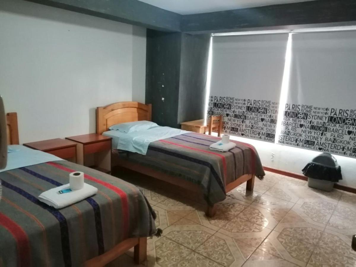Hostal Dulzura Caraz Zewnętrze zdjęcie