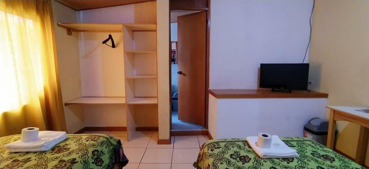 Hostal Dulzura Caraz Zewnętrze zdjęcie