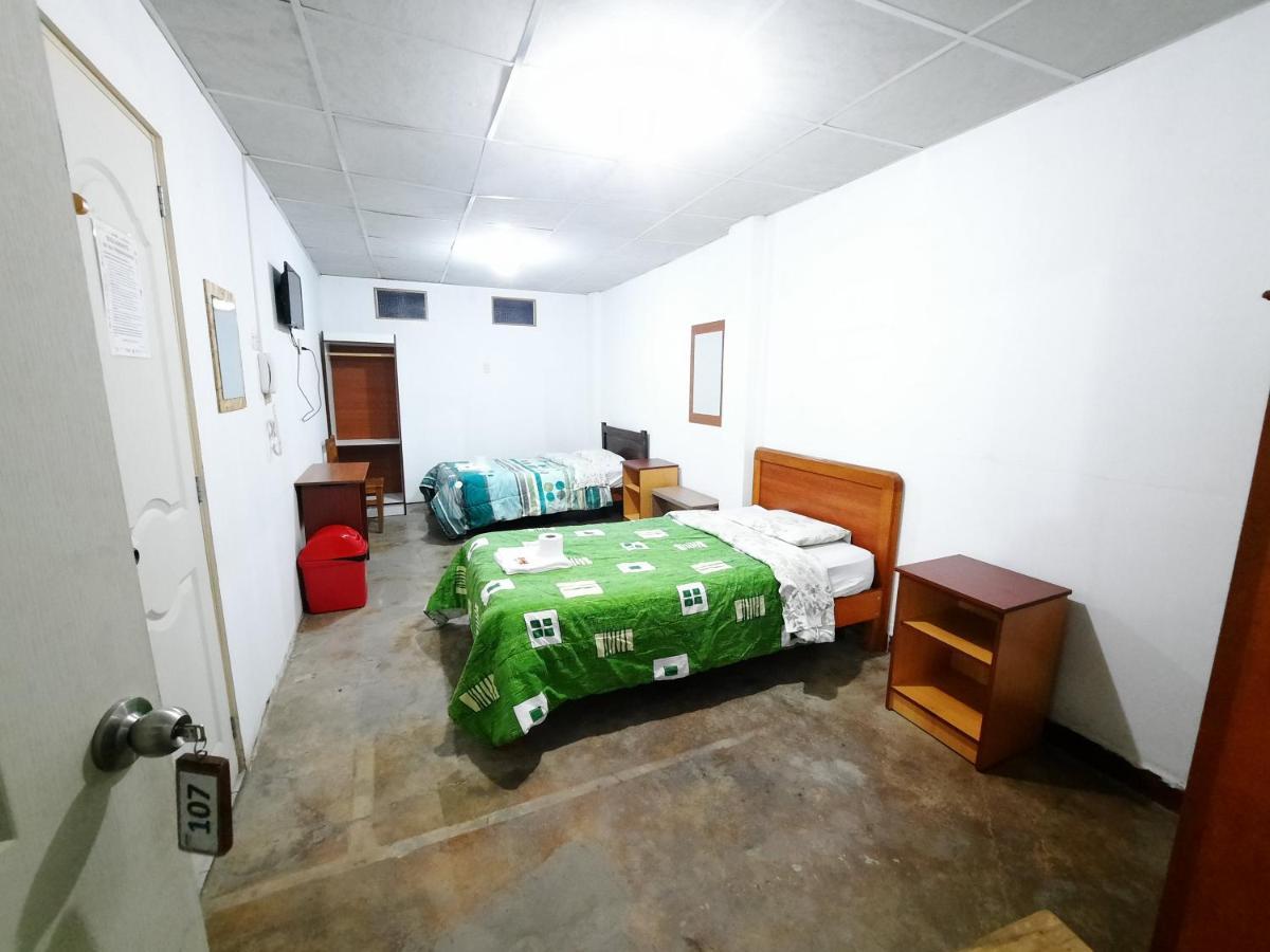 Hostal Dulzura Caraz Zewnętrze zdjęcie