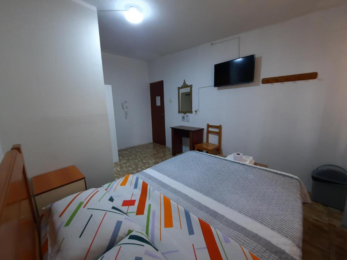 Hostal Dulzura Caraz Zewnętrze zdjęcie